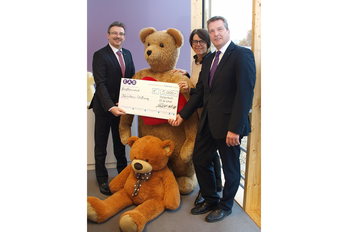 Image - EAB spendet 5.000,00 € an Bärenherz Stiftung 